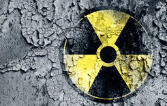 Immagine con logo radioattività FP Chimica e ambiente Sestu